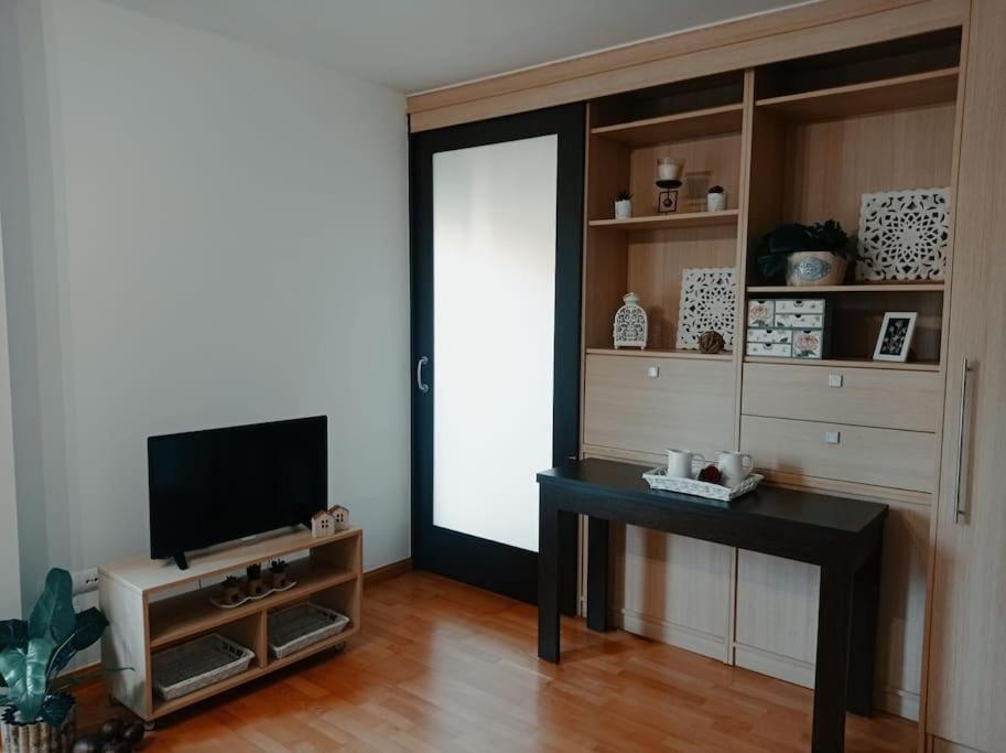 Acogedor Apartamento Con Piscina Y Garaje Apartamento Huesca Exterior foto