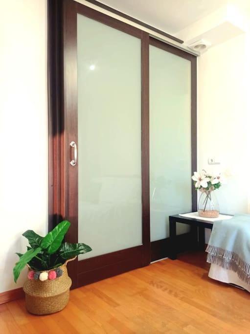 Acogedor Apartamento Con Piscina Y Garaje Apartamento Huesca Exterior foto